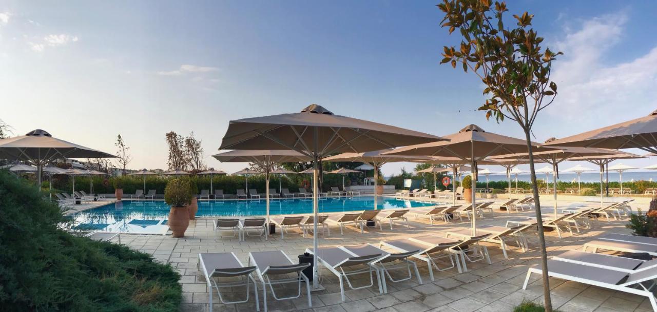 Kassandra Mare Hotel Nea Poteidaia Ngoại thất bức ảnh