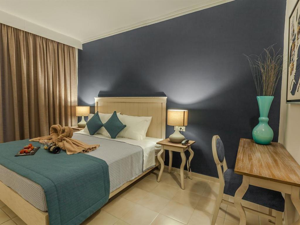 Kassandra Mare Hotel Nea Poteidaia Ngoại thất bức ảnh
