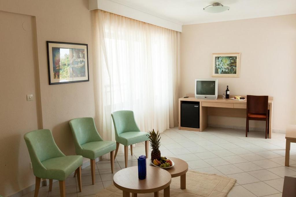 Kassandra Mare Hotel Nea Poteidaia Ngoại thất bức ảnh