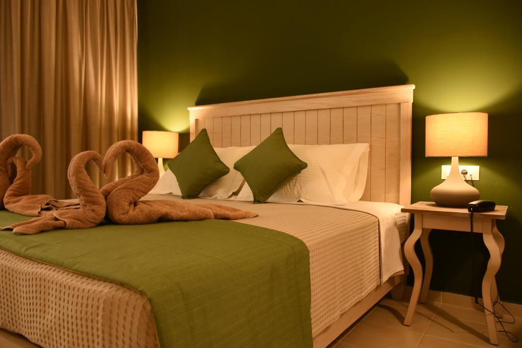 Kassandra Mare Hotel Nea Poteidaia Ngoại thất bức ảnh