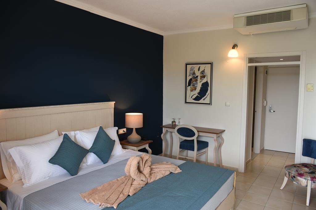 Kassandra Mare Hotel Nea Poteidaia Ngoại thất bức ảnh